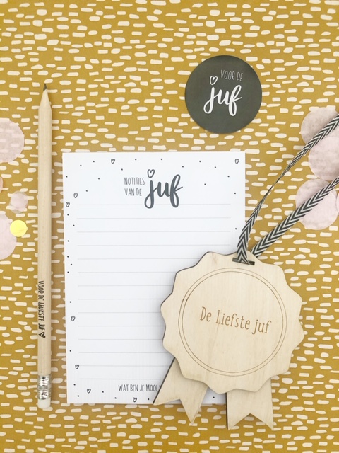 Juffen en meester cadeau's 2 cadeauset juf medaille